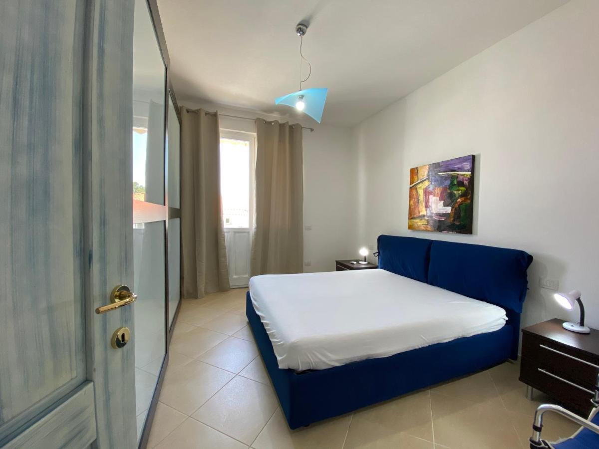 Sabrina Apartments Porto Pino Exterior photo
